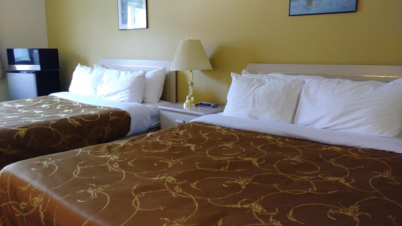 George Mountain View Hotel & Resto Merritt Eksteriør bilde