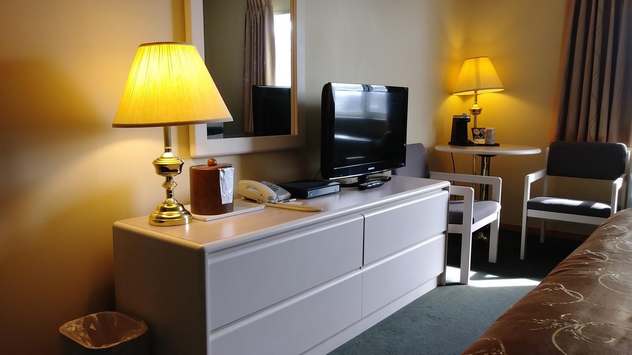 George Mountain View Hotel & Resto Merritt Eksteriør bilde